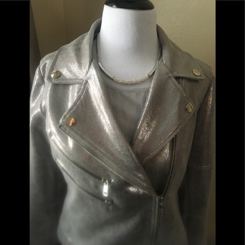 V Cristina metallic faux leather Silver Moto NWT